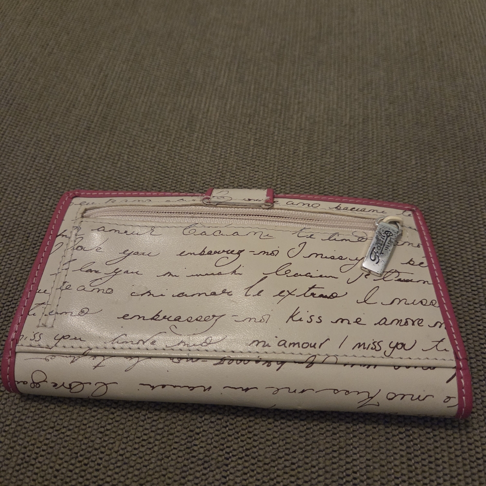Fossil Pink Hearts Wallet - Picture 4 of 4